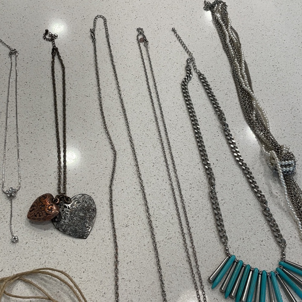 Necklace bundle - Picture 2 of 4